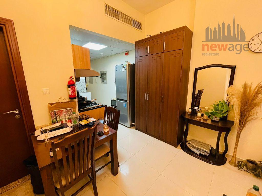 Explore the allure of Dubai living with NewAgeUAE’s 2 bed apartment price in dubai Our properties seamlessly blend comfort and sophistication, offering a luxurious buying or rent 1 One bed apartment in Golf Course View in Dubai, villa , and townhouse in dubai